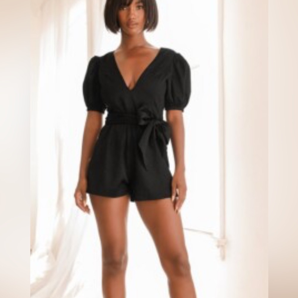 Topshop open back Black Puff Sleeve black textured belted Romper size 6 - Picture 1 of 11
